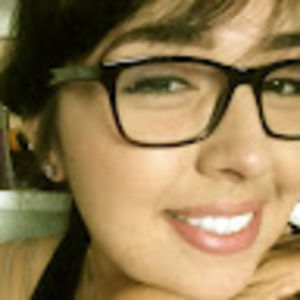 Meet your Posher, Alejandra